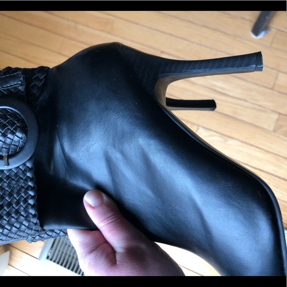 Sexy black boots size 7.5/8 EU size 38 stiletto Marie Claire zipper maybe broken - Picture 9 of 15